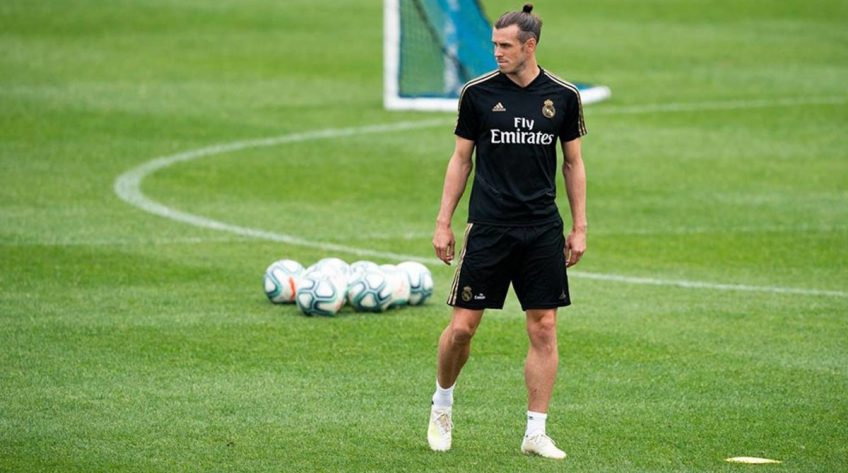 Công khai đuổi cổ Gareth Bale, Zidane bị chỉ trích thậm tệ