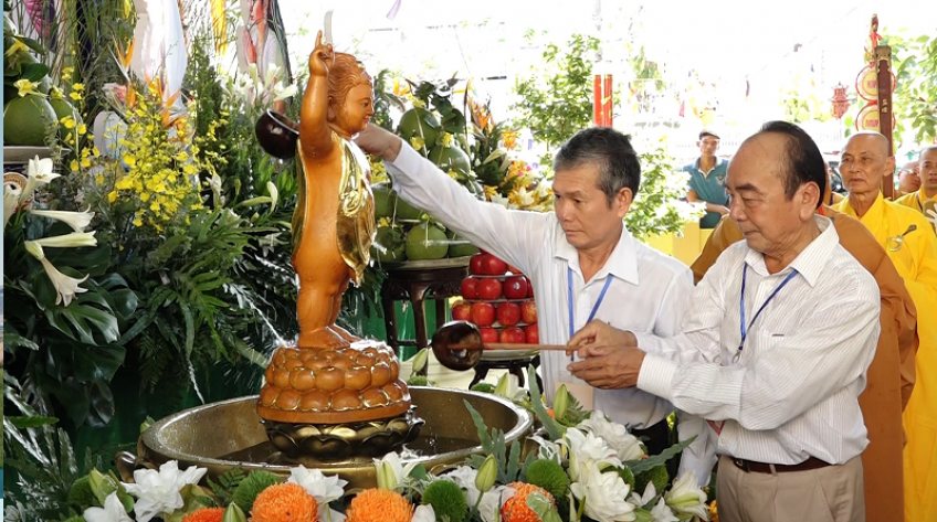 Đồng bào Phật giáo tỉnh Đồng Tháp phát huy tinh thần đoàn kết gắn bó, đồng hành nhân dân