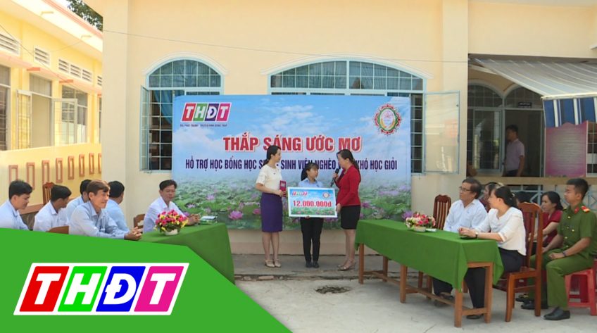 Thắp sáng ước mơ - 28/3/2020: Em Võ Thị Hồng Uyên