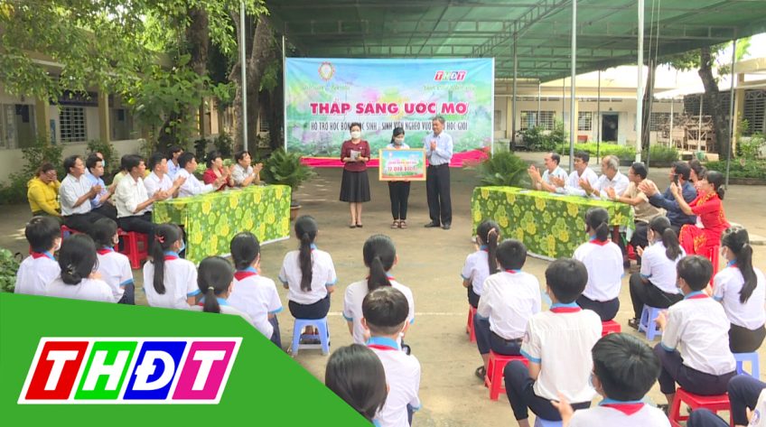 Thắp sáng ước mơ - 16/02/2024: Nhìn lại một năm trao học bổng thắp sáng ước mơ